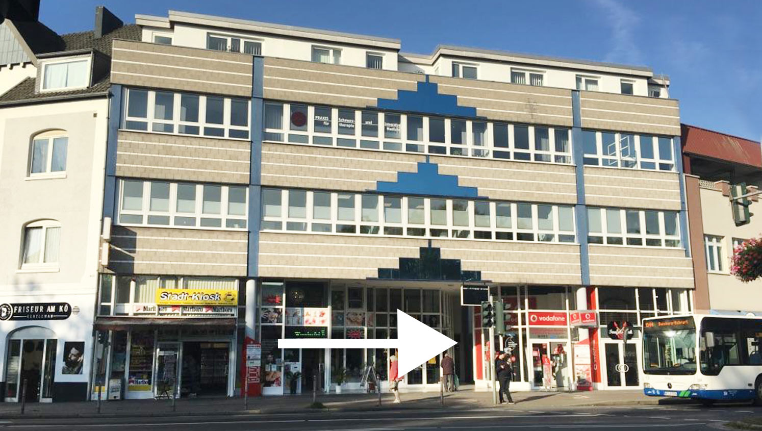 Hier sehen Sie den Eingang zu unserer MKG-Chirurgie in Moers.